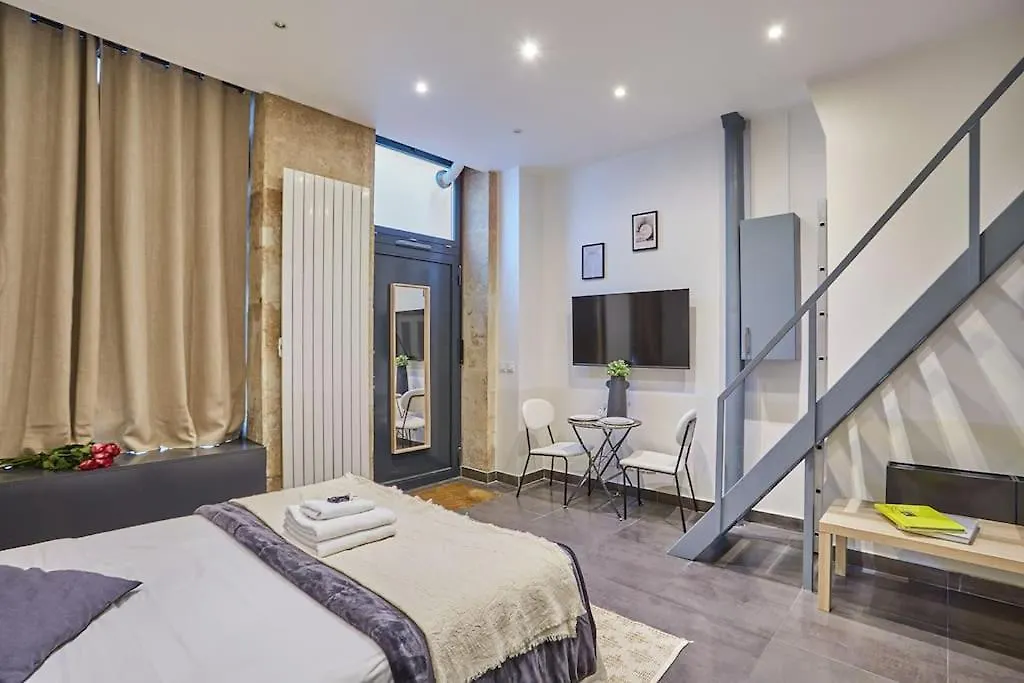 Apartament Center Of Montmartre By Prestige Paryż