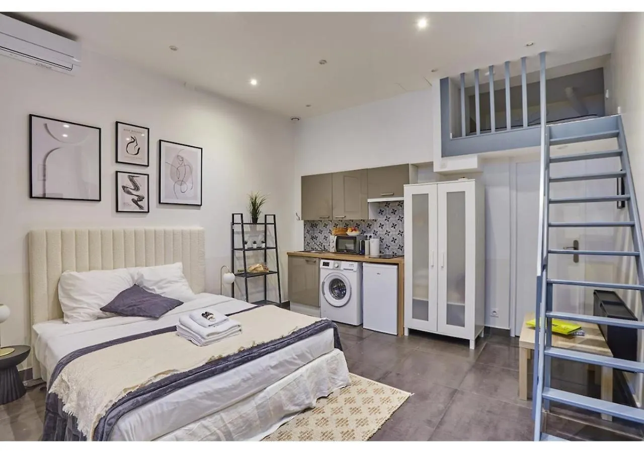 Center Of Montmartre By Prestige Paris