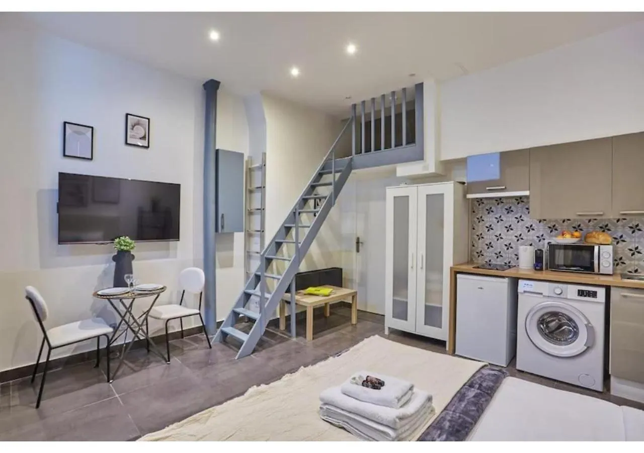 Center Of Montmartre By Prestige * Paris